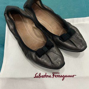 Salvatore Ferragamo Leather Scrunch Ballet Flats with Logo Bow